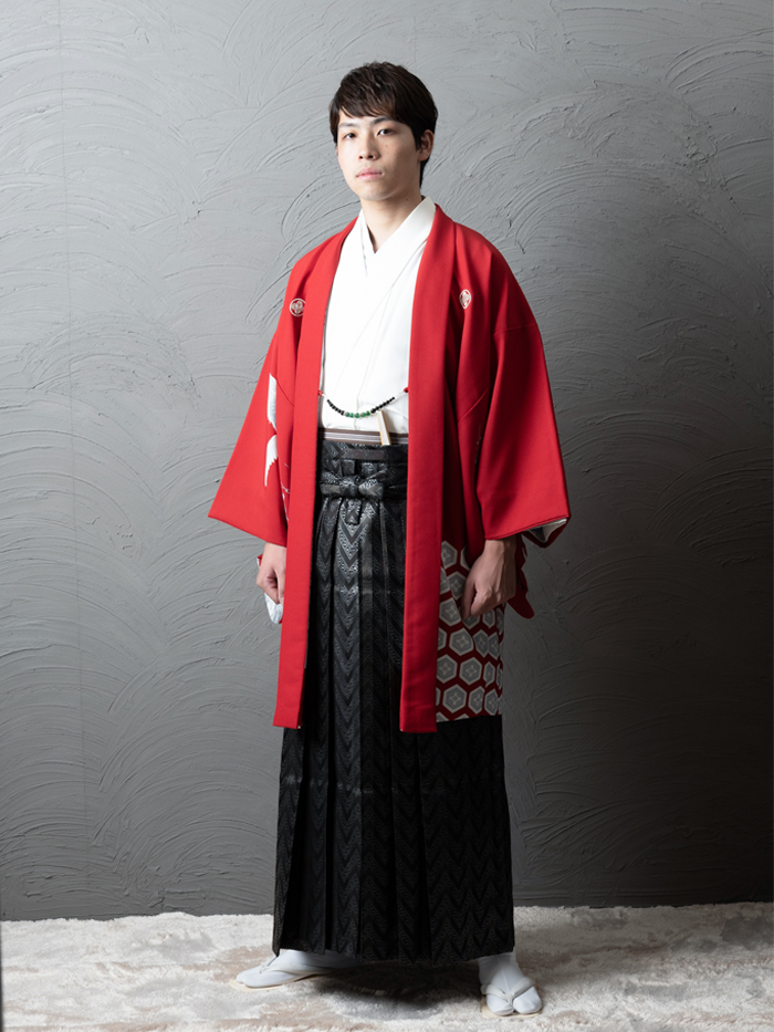 成人式｜二十歳の集い｜紋付袴レンタル｜全国宅配｜赤地 梅きじ＋黒/茶