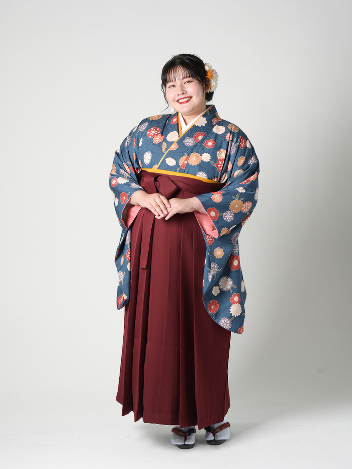 【夏休み最終】卒業式　2尺袖　着物のみ 袴 セット 卒業式 女性 4点セット「二尺袖：縞更紗 利休＋袴：金