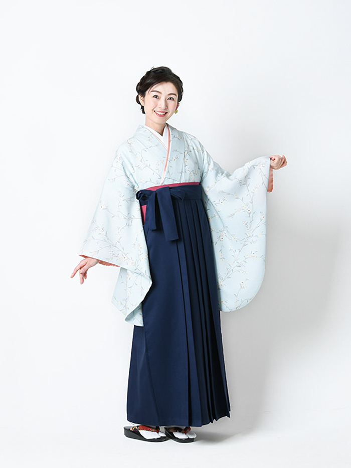 【夏休み最終】卒業式　2尺袖　着物のみ 袴レンタル｜卒業式｜二尺袖 着物のみ｜草花総柄 水色