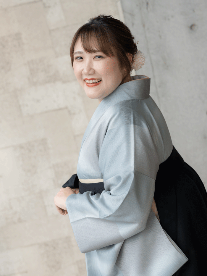 【プラスサイズの先生袴】市松ぼかし グレーブルー＋紺袴｜卒業式 先生レンタル袴