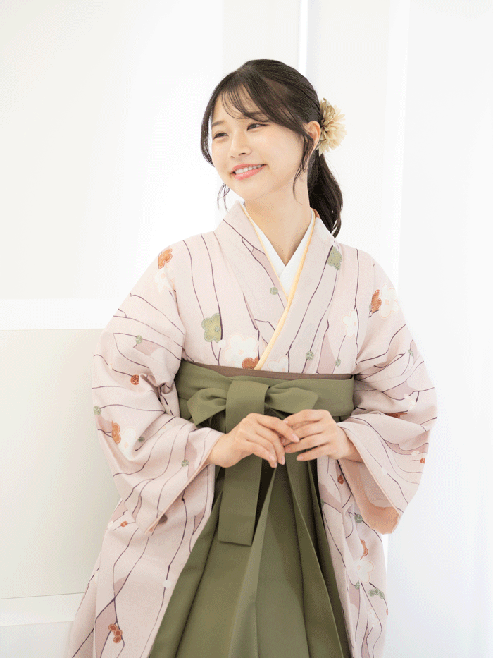 【袴レンタル】先生におすすめピンク系はかま｜ピンク地 梅花文＋ペールグリーン袴