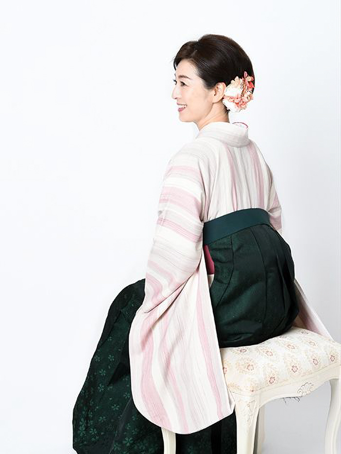 先生の卒業式での立ち姿