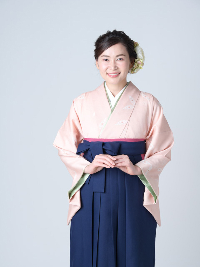 袴レンタル｜卒業式｜先生・教員用ハカマ｜華七宝 ピンク＋紺無地袴
