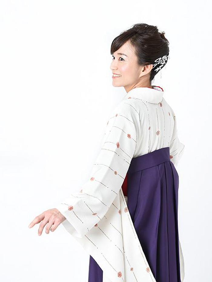 トールサイズ立ち姿の卒業袴