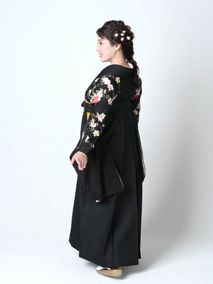 黒地　卒業式　袴　Mサイズ 卒業袴レンタルh690 黒地に鶴 x 黒 椿 袴 | 商品詳細