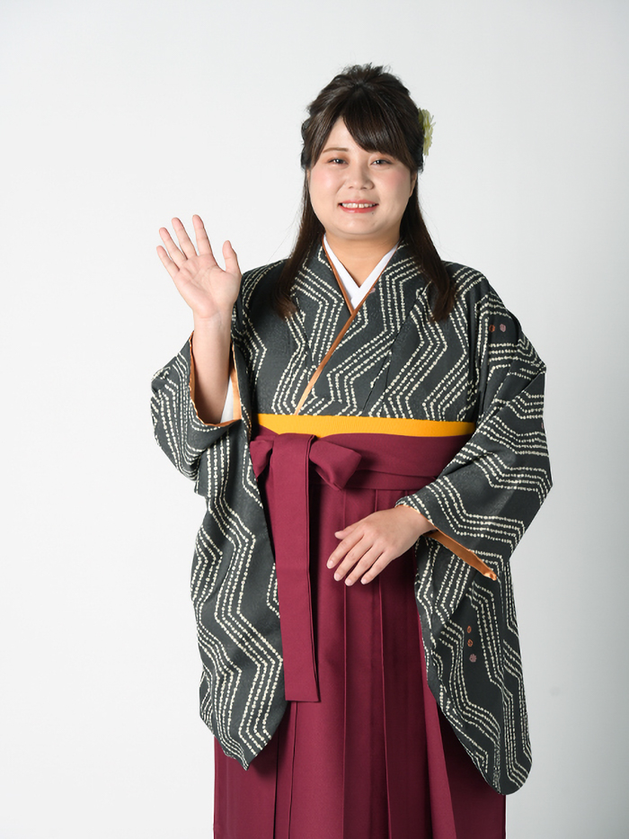 袴姿のラム　sp サイン 袴レンタル｜卒業式｜プラスサイズ 17号～33号 着物のみ｜稲妻