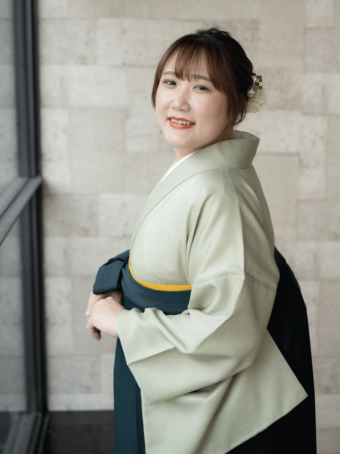【保育士用プラスサイズ袴】【色無地】引き染め 若草色＋紺無地袴｜卒園式レンタル袴
