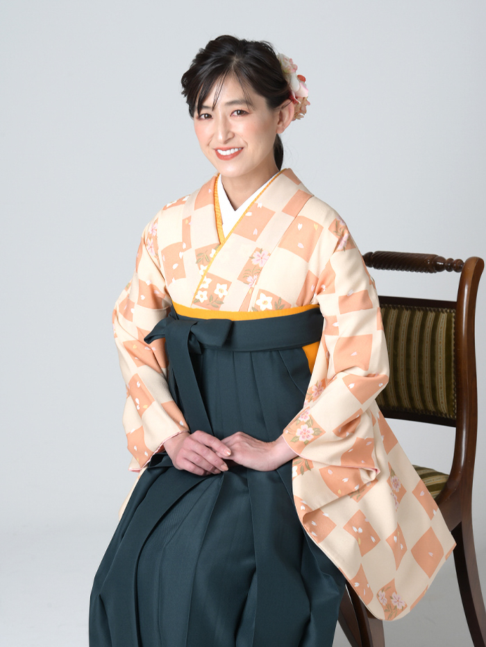 先生用卒業レンタル袴の柄アップ