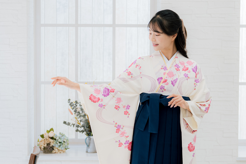 【2025年最新】20代の先生に人気のレンタル袴ランキング