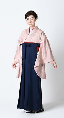 ピンク着物と紺袴最強コーデ