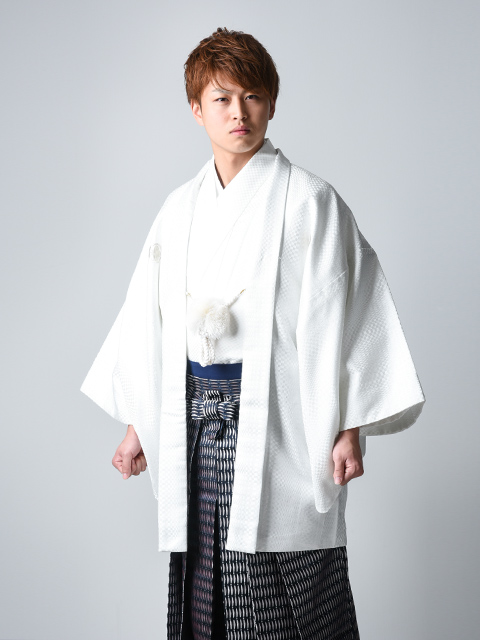 紋付袴レンタル　定番の白で成人式