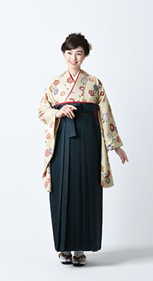 教員が安心して着られる卒業式用ハカマ