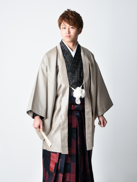 ベージュ　紋付袴　おしゃれ袴レンタル